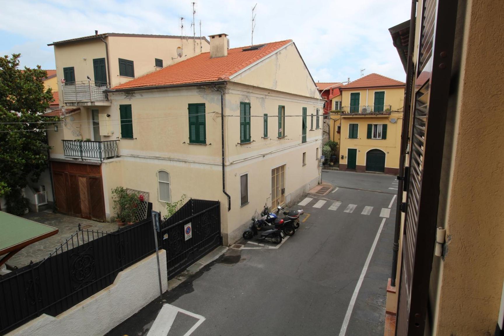 Garibaldi Appartamenti Riva Ligure Zewnętrze zdjęcie